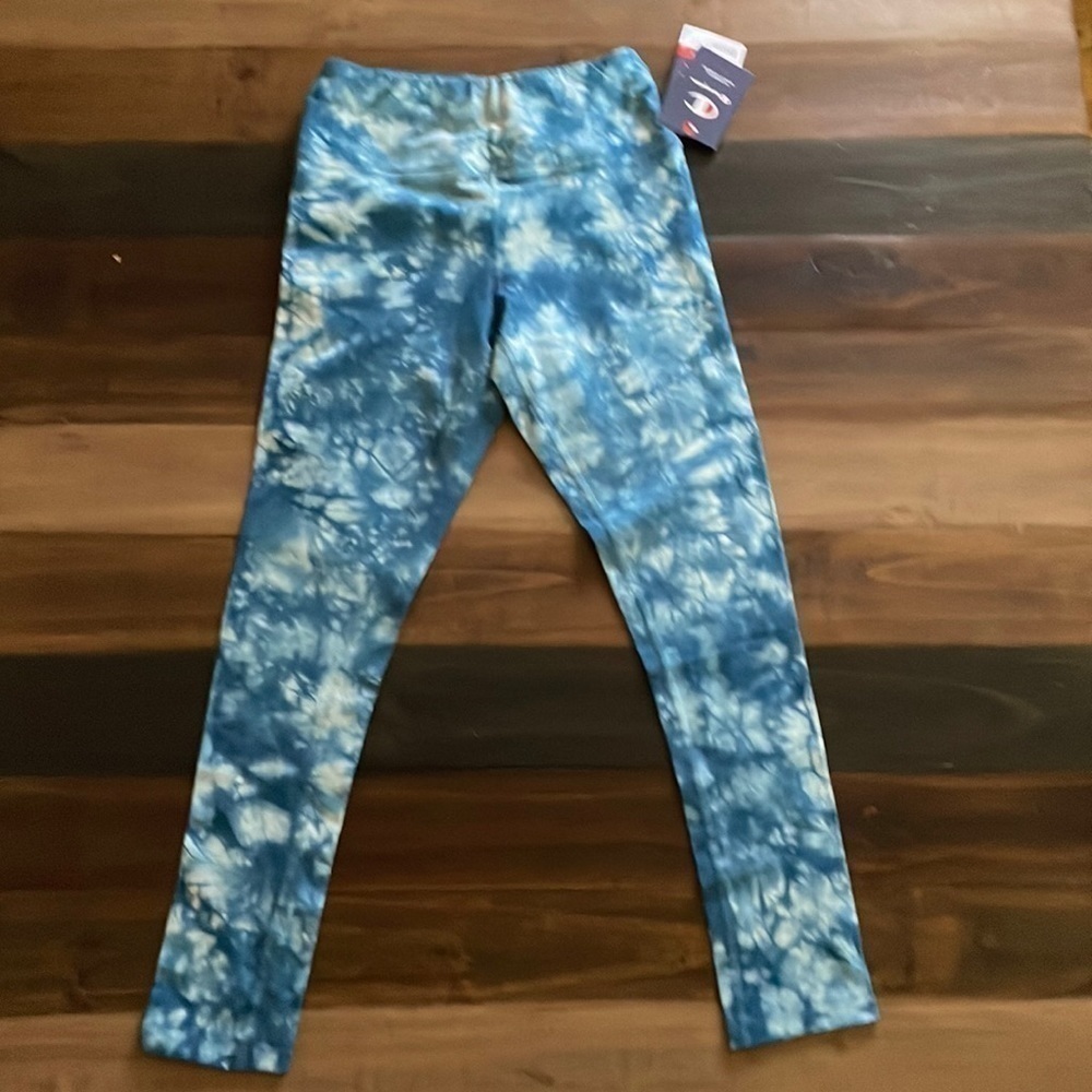 T6. Champion tie dye leggings small